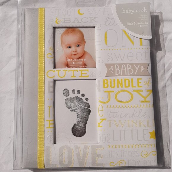 Little Blossoms by  0-5 Year Baby Memory Book with Ink Pad 11" x 9" - Picture 16 of 16